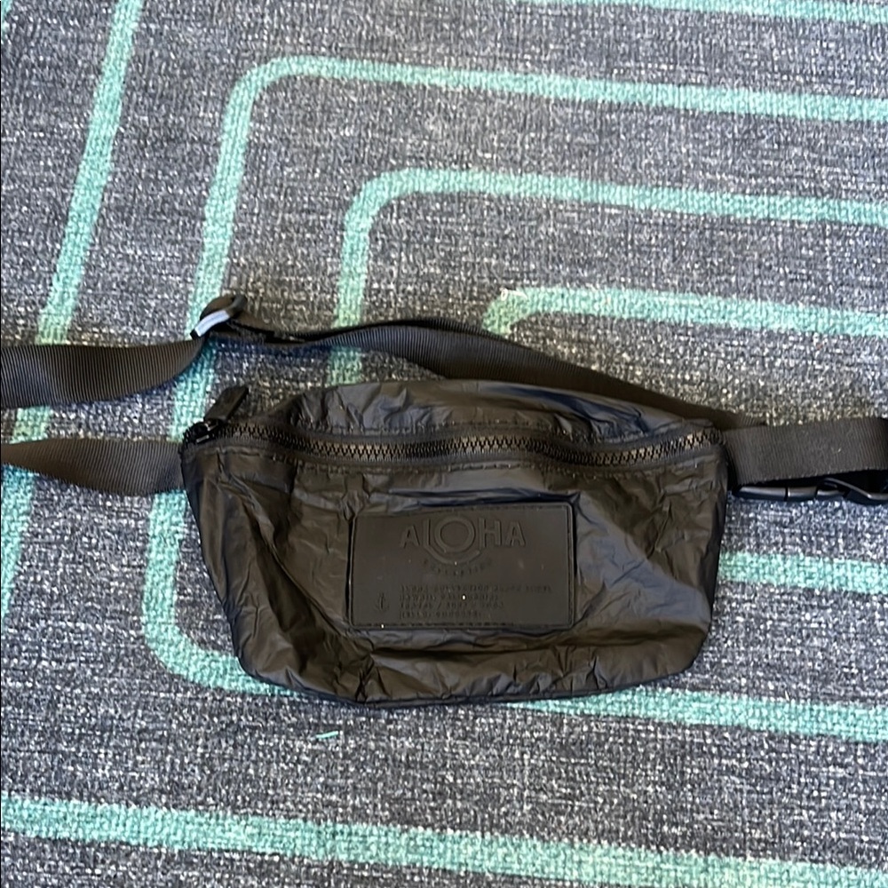 ALOHAS Black Belt Bag Practical and Durable
